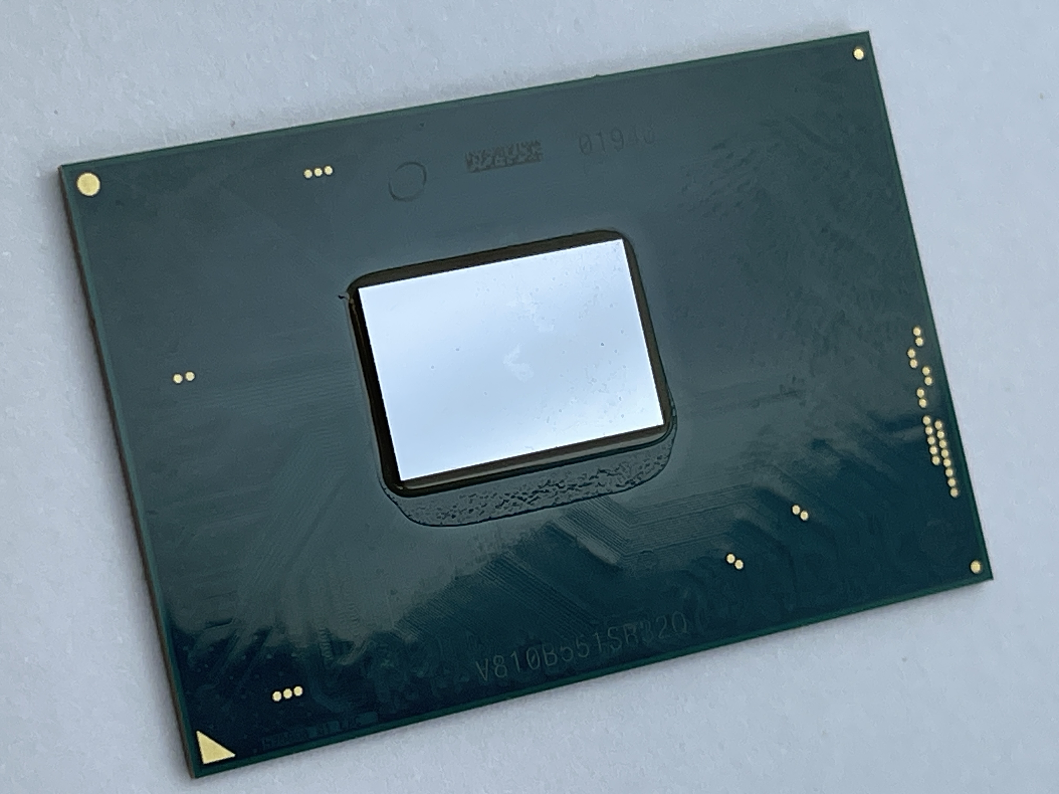 Процессор SR32Q, Intel Core i7-7700HQ неисправный