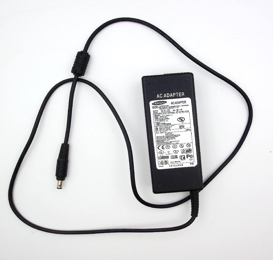 Блок питания  19V, 4.74A,  90W для ноутбуков Samsung