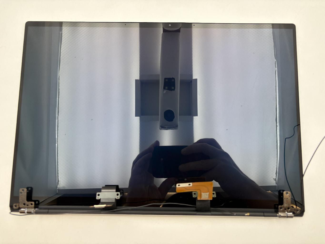 Экран в сборе для ноутбука Asus Zenbook S 16 OLED UM5606WA-2W не проверен (040637)