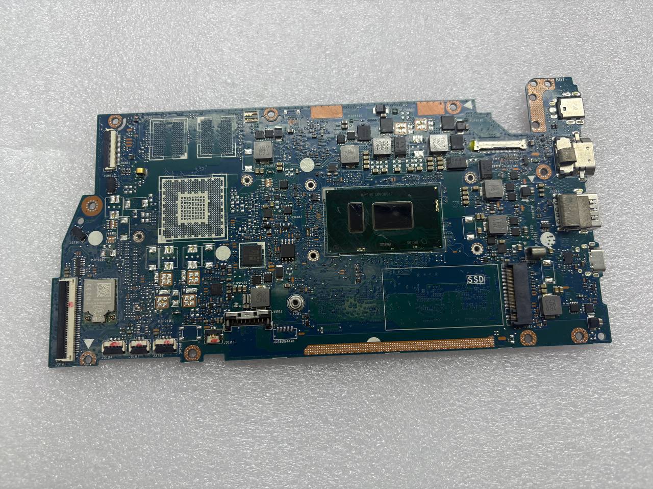 Материнская плата ASUS X330UA  i3-8130U (039308)