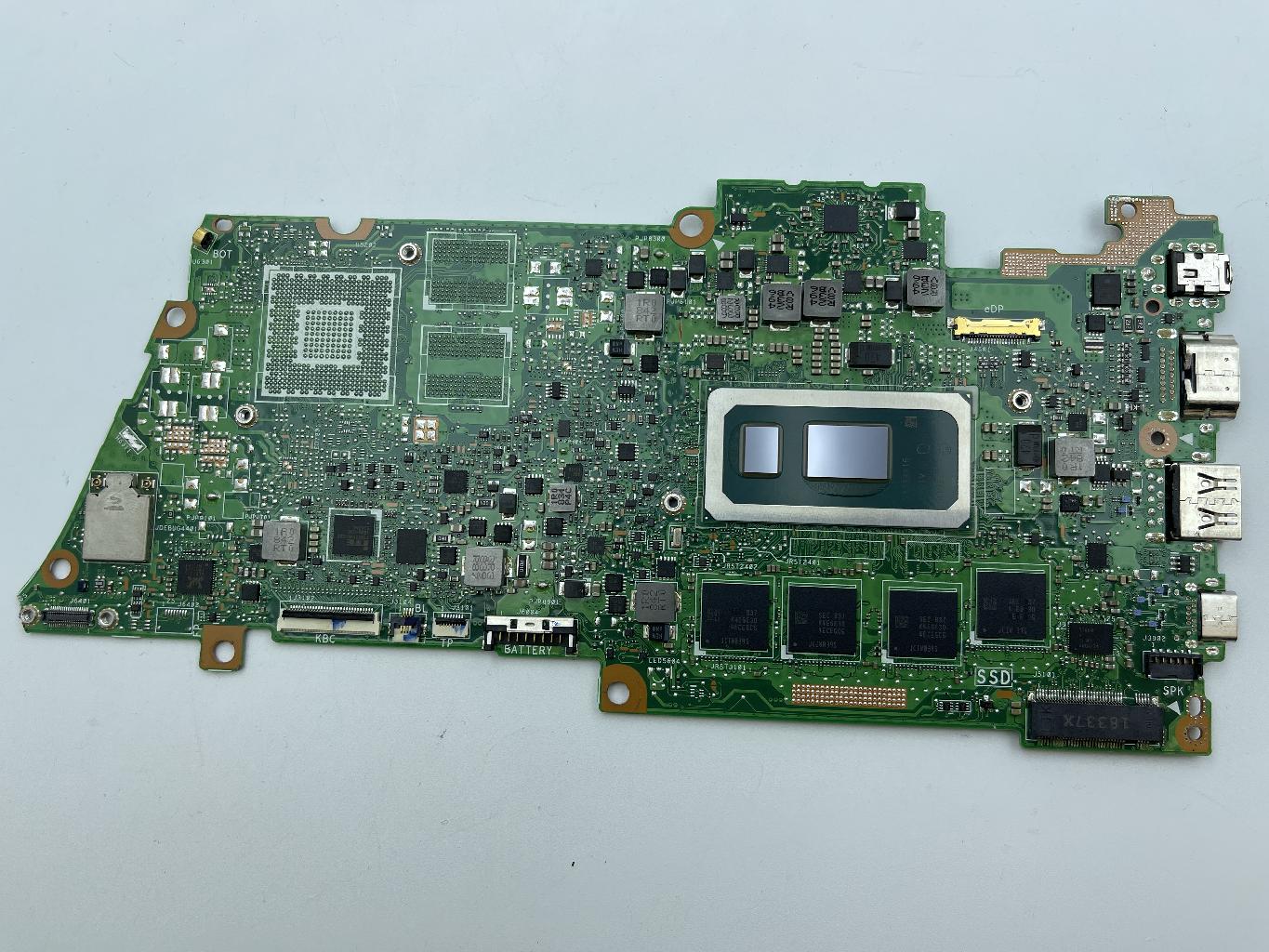 Неисправная материнская плата ASUS UX433FA донор компонентов