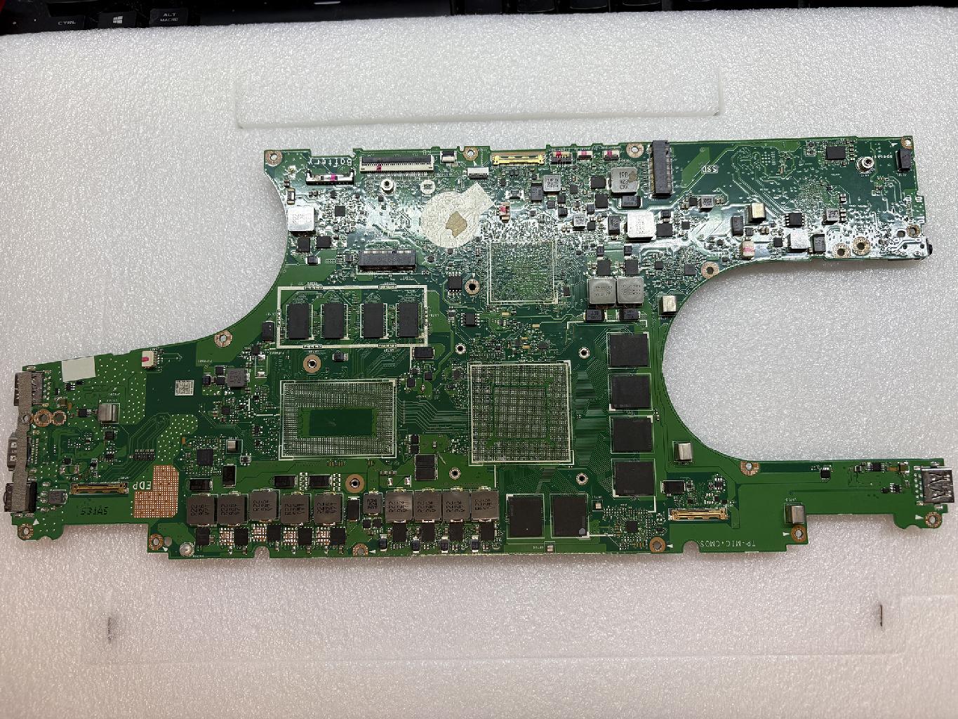 Материнская плата ASUS UX581GV донор компонентов