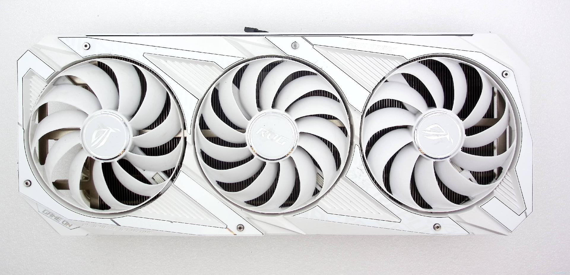 Система охлаждения видеокарт Asus Rog Strix RTX 3080, RTX3080Ti, RTX3090 в белом корпусе