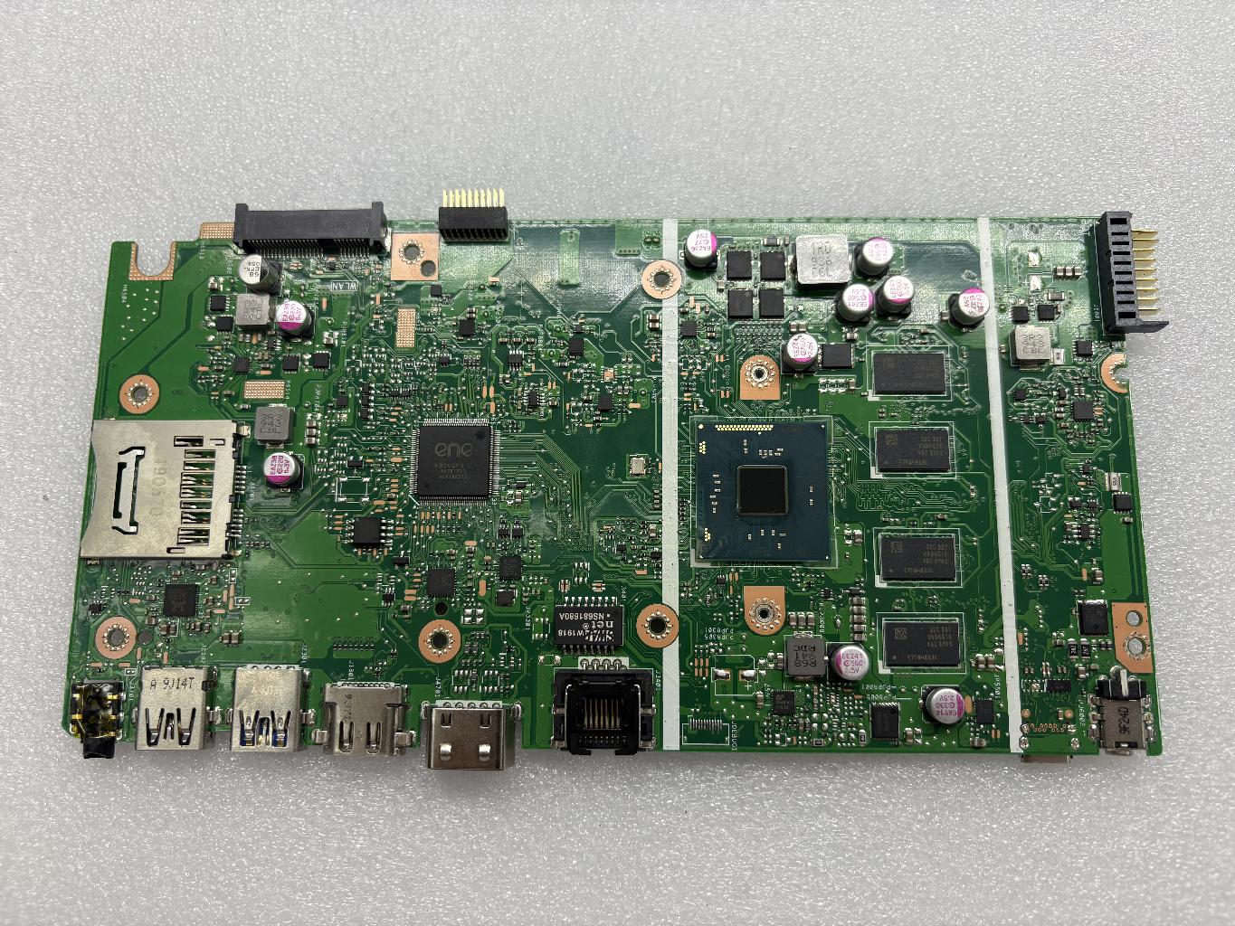 Материнская плата ASUS X541SA (SR29E Pentium N3700) (040033) Материнская плата ASUS X541SA (SR29E Pentium N3700) (040033)