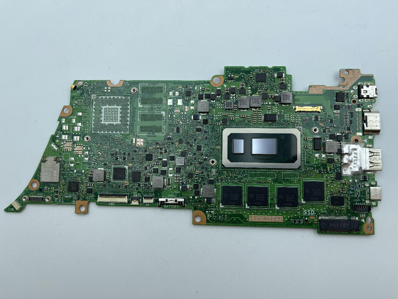 Неисправная материнская плата ASUS UX433FA донор компонентов(020573)