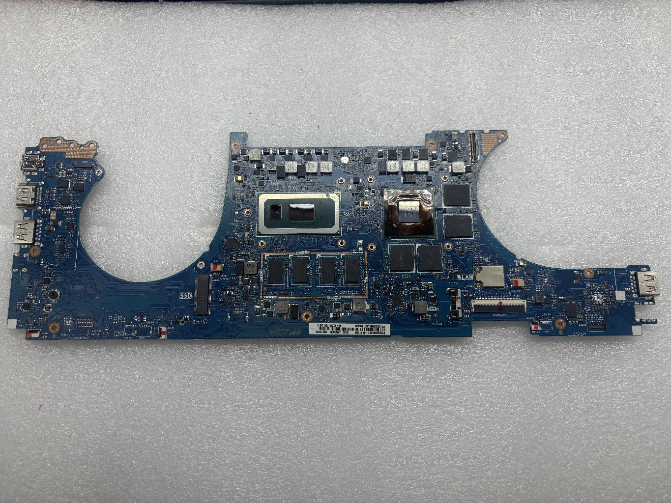 Материнская плата ASUS UX533FD донор видеочипа N17P-G0-A1 (039475)