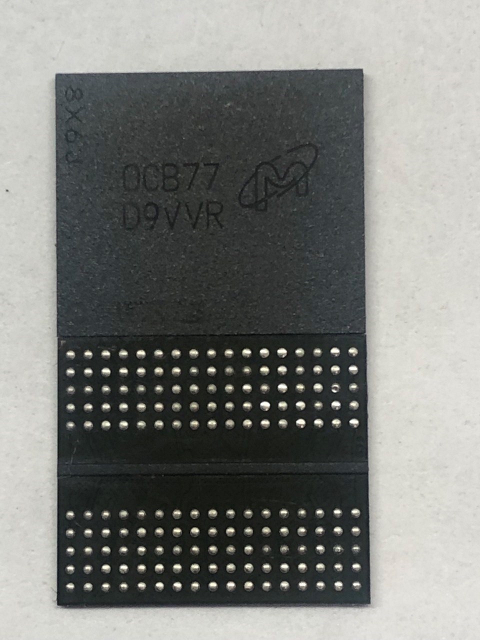Видеопамять D9VVR GDDR5 1GB D9VVR  19-20гг.