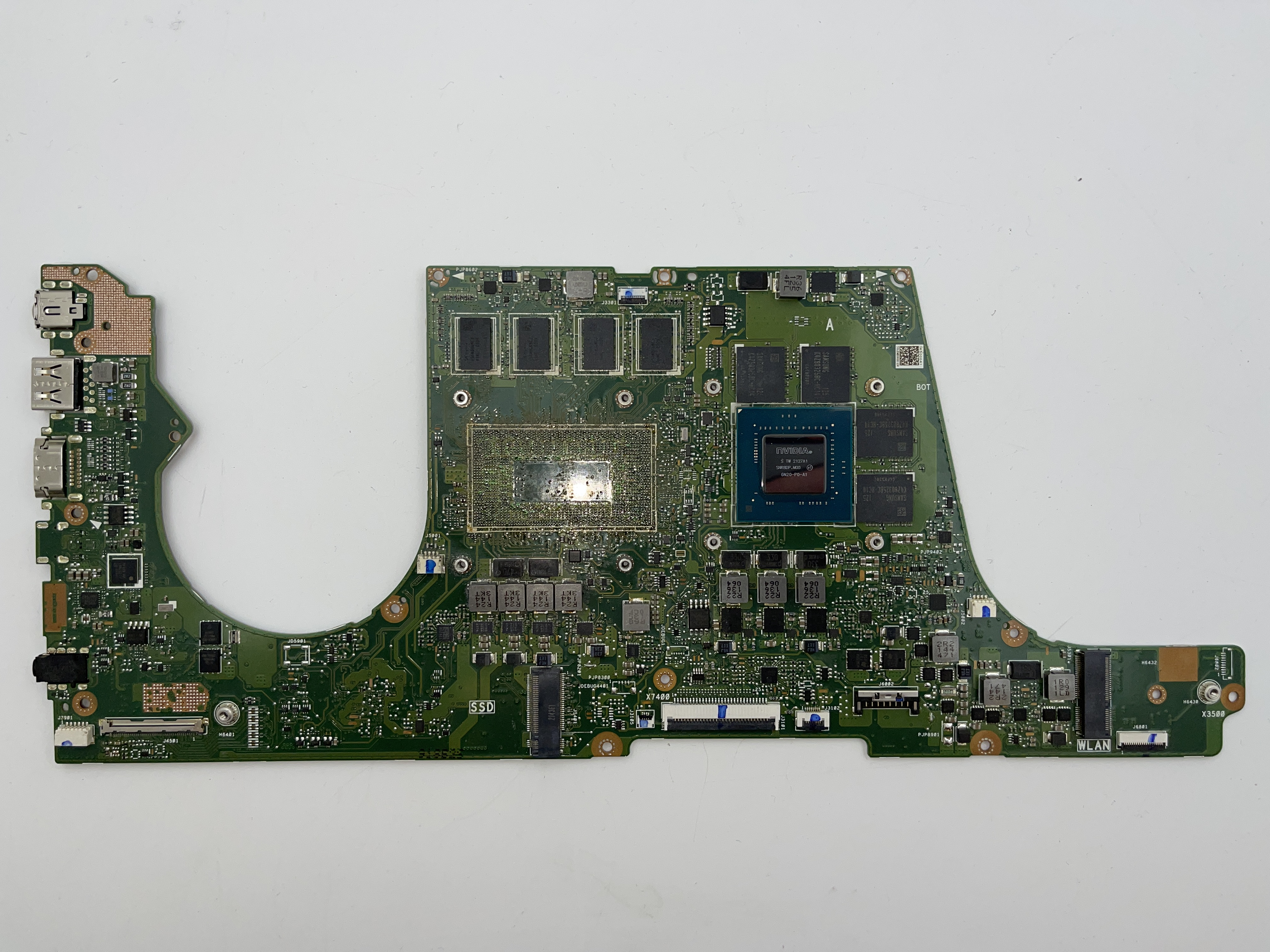 Видеочип GN20-P0-A1 на плате ASUS X7600PC 