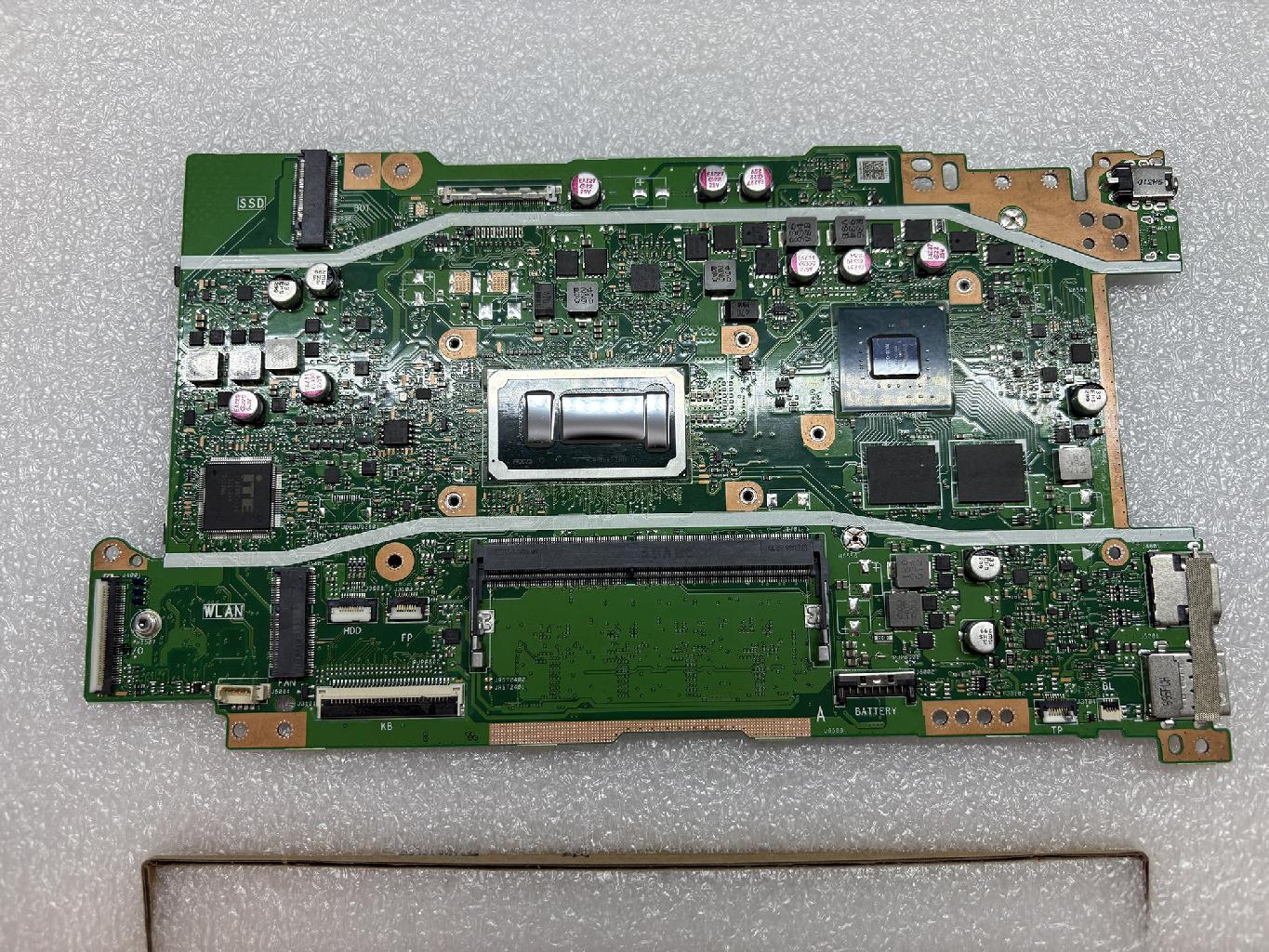 Материнская плата ASUS X409UB донор процессора i3-7020U и видеочипа MX230 (040803)