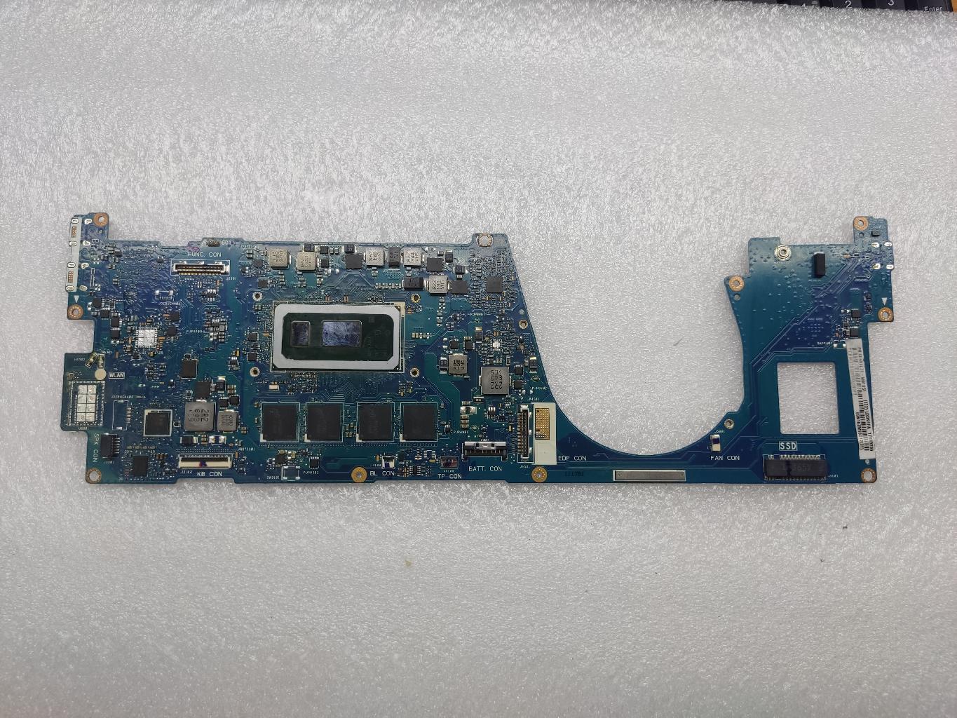 Материнская плата ASUS UX391UA донор компонентов