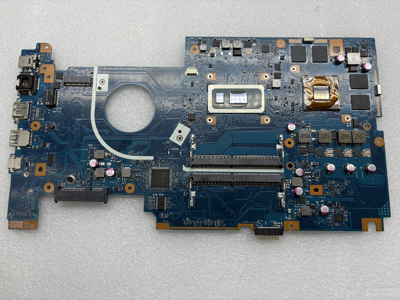 Материнская плата ASUS X705FD  I7-8565U (039880)