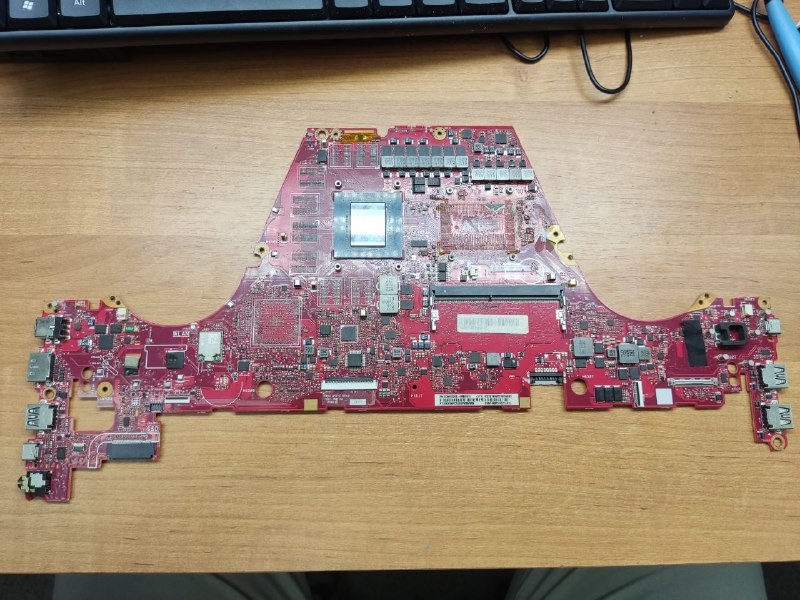 Видеочип N18E-G2-A1 на плате ASUS GX701GWR 