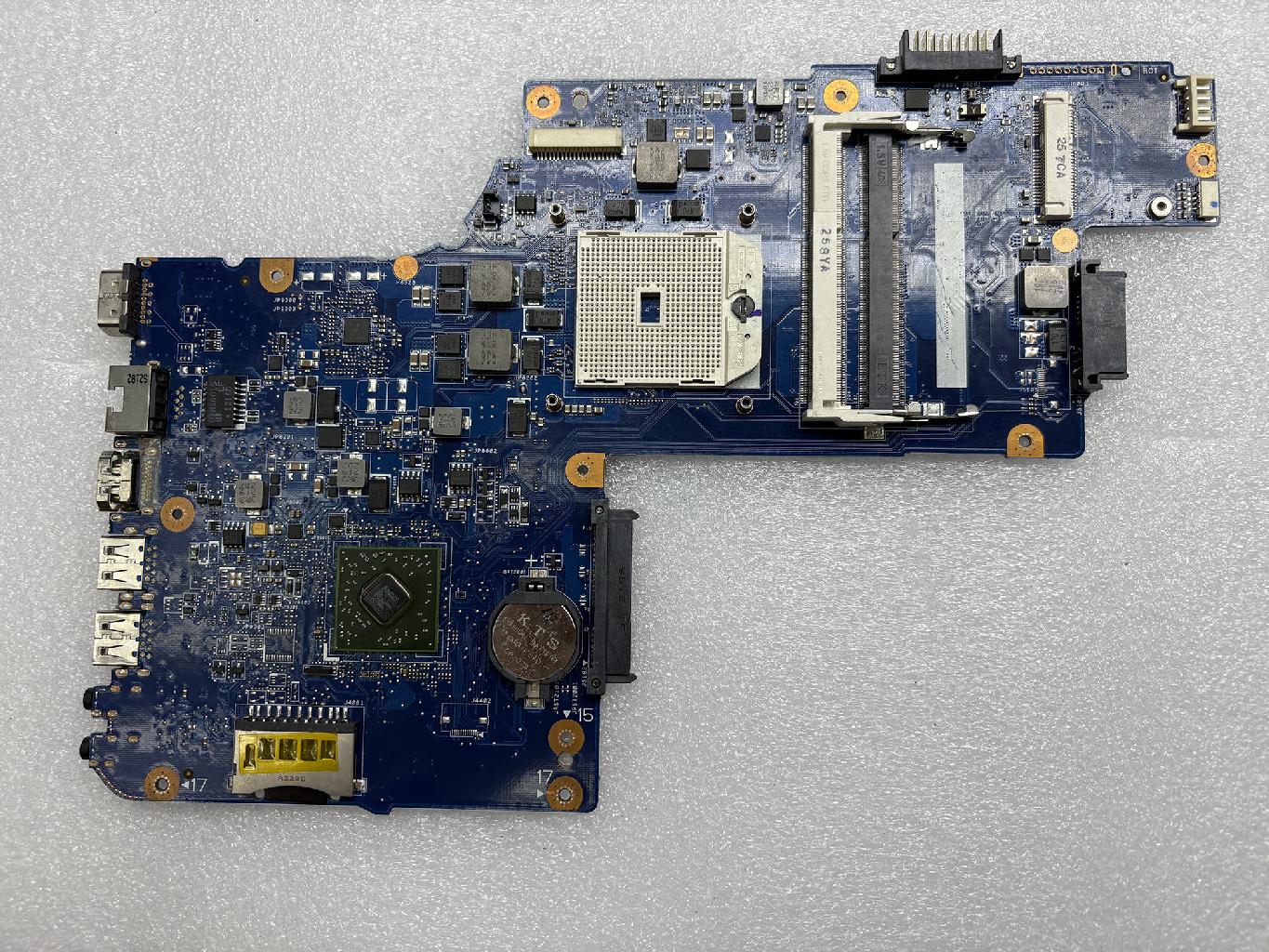 Материнская плата TOSHIBA Satellite L875D-C4M донор компонентов (039637)