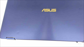 Экран в сборе для ноутбука ASUS UX370UAR-1A  вмятинка на крышке