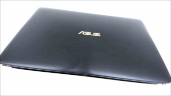 Экран ASUS UX550GD