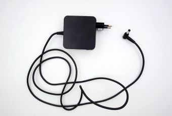 Блок питания 19.0V, 3.42A,  65W, 5.5x2.5мм