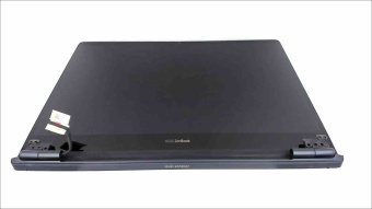Экран ASUS UX450FDX с дефектом