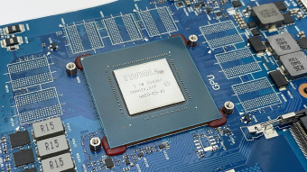 Материнская плата ASUS G513QR донор видеочипа RTX3070