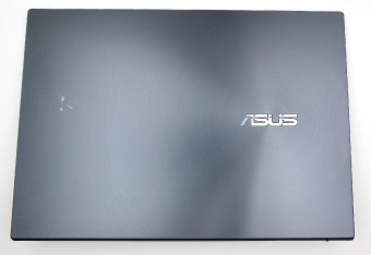 Экран Asus ZenBook 14X OLED UX5400EA на экране синие пятна.