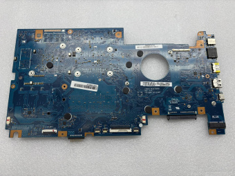 Материнская плата ASUS X705FD  I7-8565U (039880)